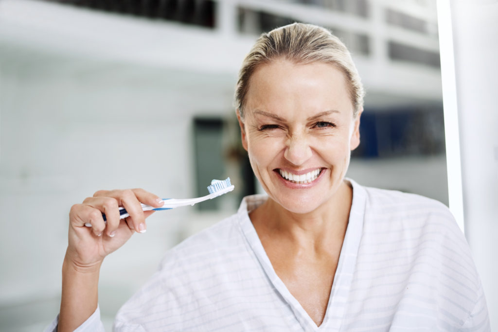 How To Brush Teeth Properly